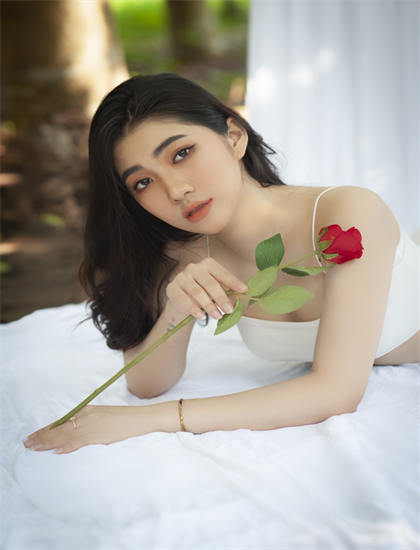 你的婚礼在线播放免费_老婆大人爱上我小说全文免费阅读_野花在线观看免费观看大全5